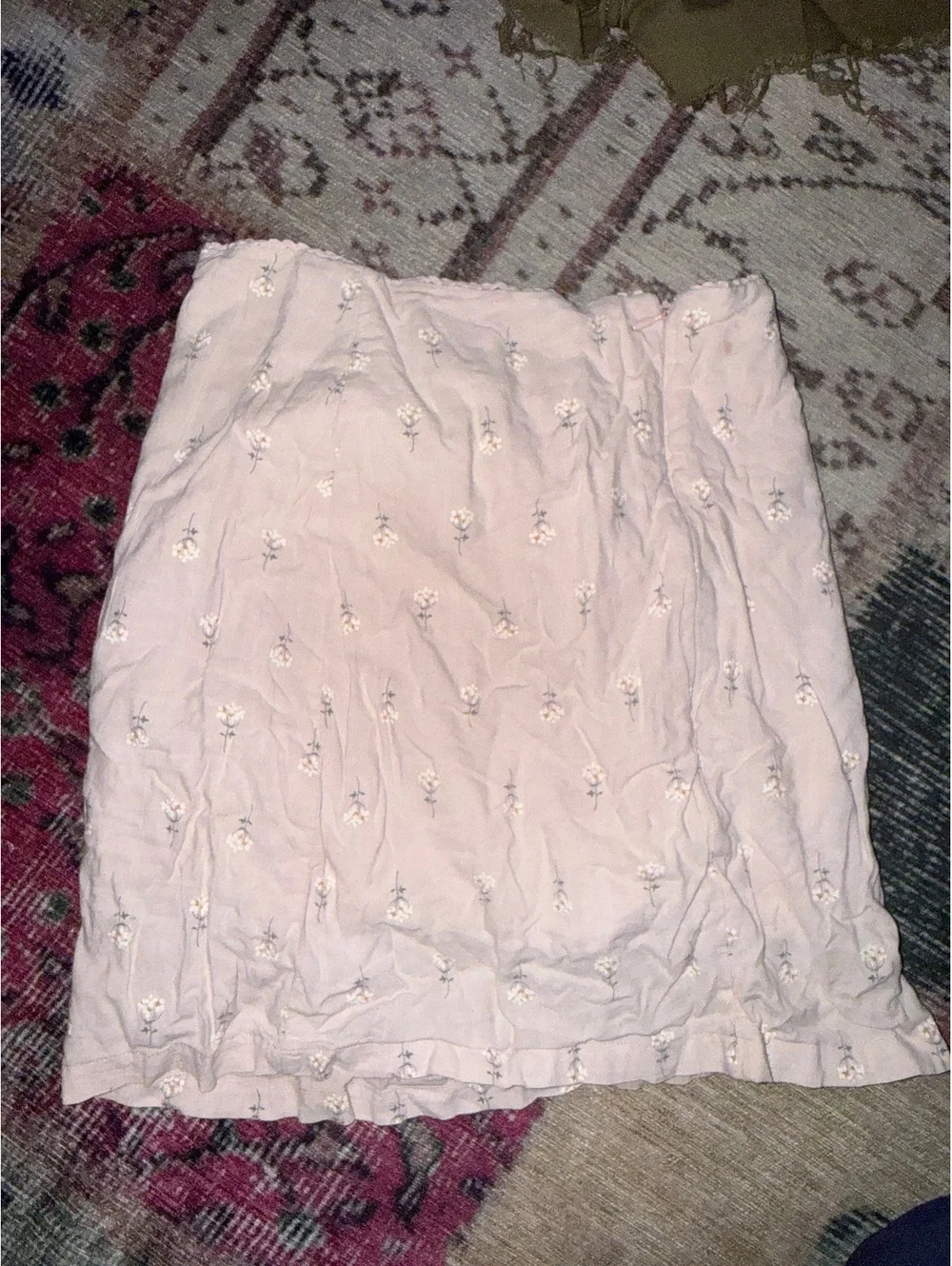 John Galt by Brandy Melville baby pink floral daisy skirt XS